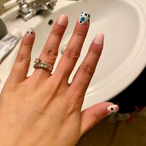 Meet your Posher, Fredilyn